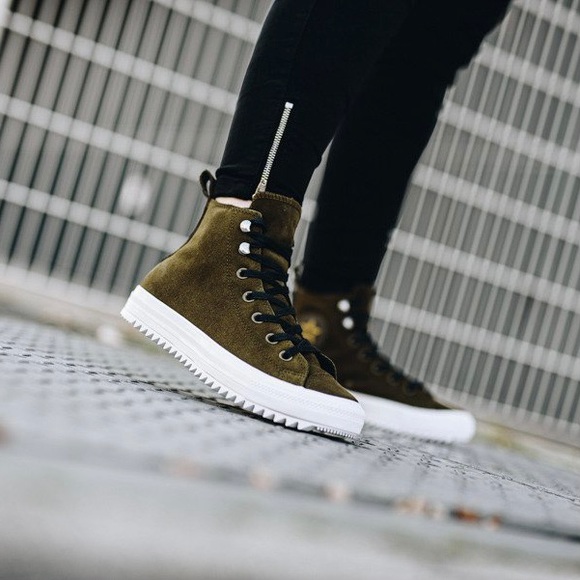 Converse Shoes - ♥️Converse Chuck Taylor All Star Hiker Hi